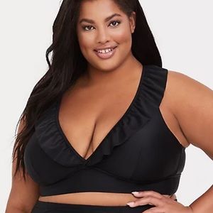 TORRID BLACK WIRELESS TRIANGLE RUFFLE BIKINI TOP